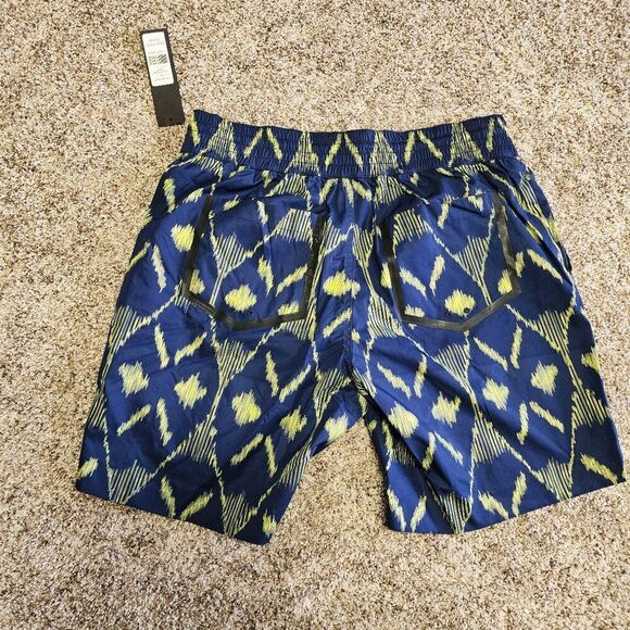 Marc Jacobs Men’s Green Oasis Swim Short NWT - Picture 2 of 9